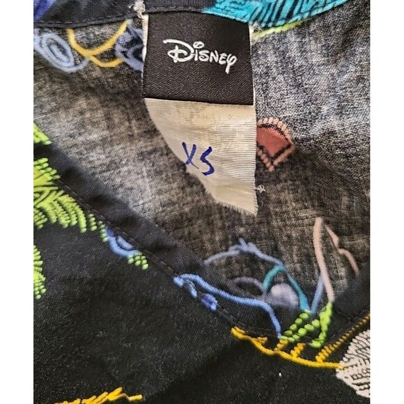 Disney Medical “Tropical Paradise” Lilo & Stitch V-Neck Scrub Top Size XS - Picture 4 of 9